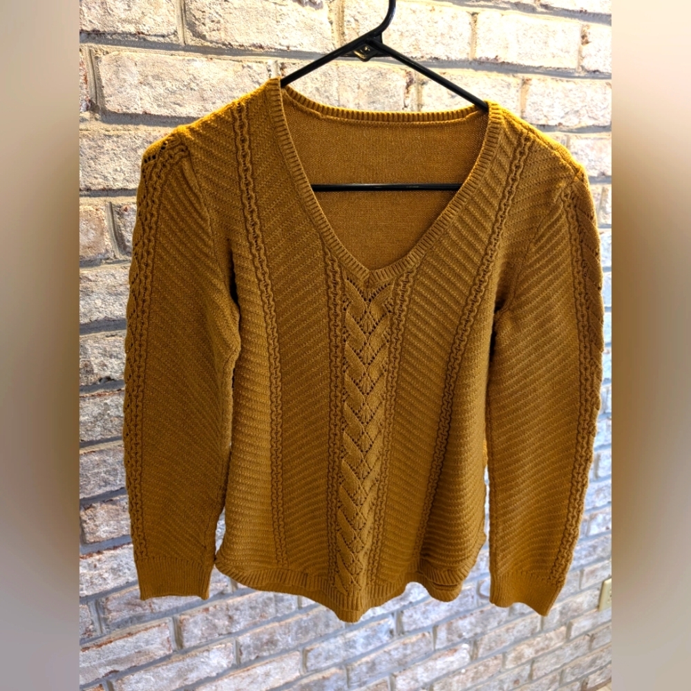 SO women's sweater